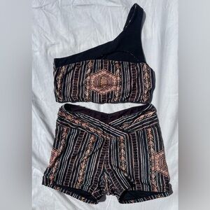 Wolven Black and Orange Patterned Workout Set